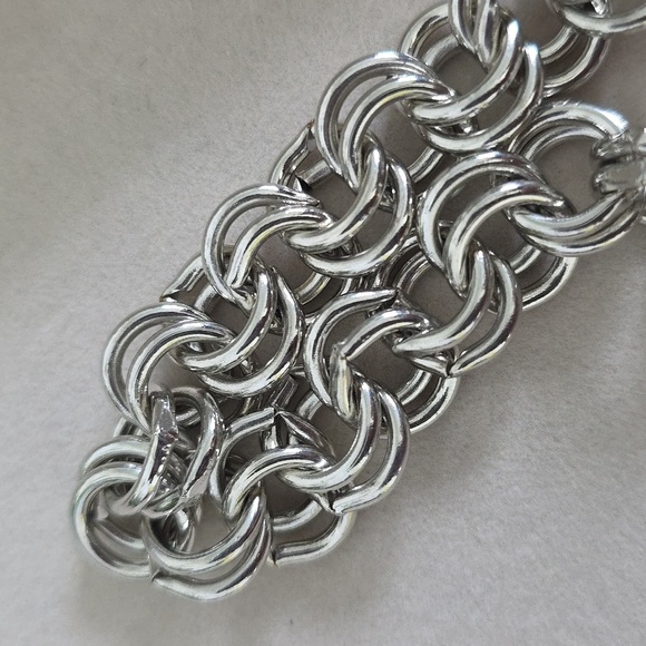 Silver Double Link Chain Bracelet with Teardrop Charm and Toggle Clasp - Picture 4 of 8